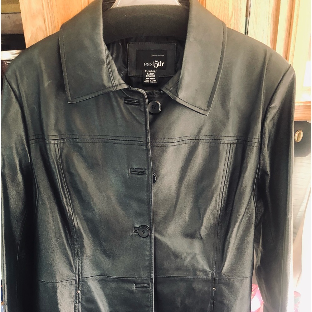 Beautiful East 5th Hip length Black Leather Jacket XL